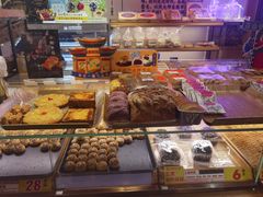 -昆明冠生园·蛋糕·面包(南强街店)