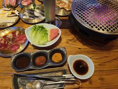 -金刚山黑牛炭火自助烤肉(西大望路店)