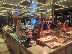 -大中华希尔顿酒店-念自助餐·嗨啤·小龙虾
