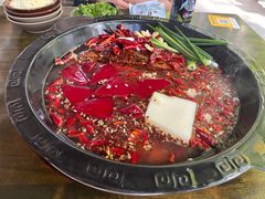 -黄潇洒老火锅(九眼桥宏济巷店)