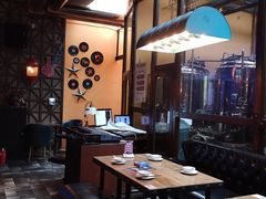 大堂-爱啤精酿·民谣酒馆(滨江店)