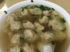 -张阿三馄饨店