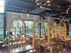 -桉树林A coffee 森林餐厅(三圣乡店)