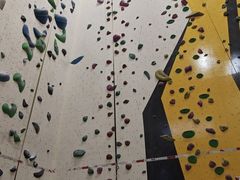 -问山MountQuest攀岩馆