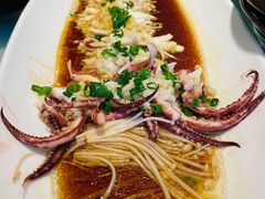 蒜蓉金针鱿鱼-松沪名灶·豆浆鱼头·新上海菜(飞航吾悦广场店)