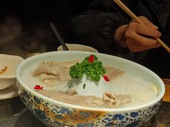 -一斗火锅·招财羊毛肚(泰吉滨江店)