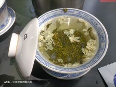 -香园自助小火锅