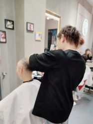 -P.R.O.salon 发哲