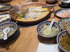 -洱火云南酸菜牛肉火锅(石景山当代商城店)