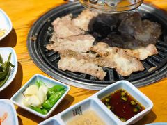 -唯成•韩国炭火烤肉 유성고기