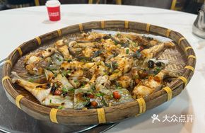 Special Chenchuan Steamed Duck Mouth Fish with Rice Flour
