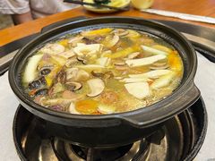 -阿山卓·野生菌火锅·纳西火塘烤肉