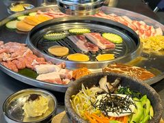 -哈哈碳都·牛肋条无限自助烤肉(台江万达店)