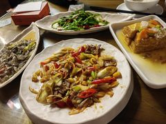 -隔壁老王·家常云南菜(花巷店)