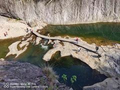 -燕子河大峡谷天坑仙境