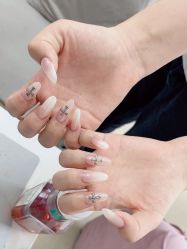 -尤米一站式美甲美睫