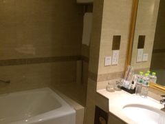 -南京金鹰皇冠假日酒店