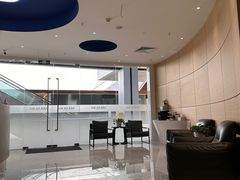 -瑞尔齿科(上海长风大悦城店)