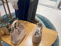 -Longchamp(佛罗伦萨小镇奥特莱斯店)