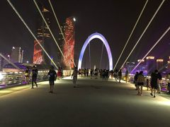 -南京眼步行桥