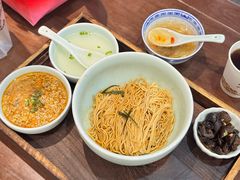 -蟹上黄·蟹黄面·江南糖水(人民广场店)