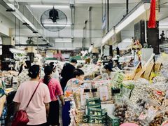 -瓦洛洛传统市场