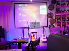 -樱花里音乐餐吧·牛扒椰子鸡(东圃店)