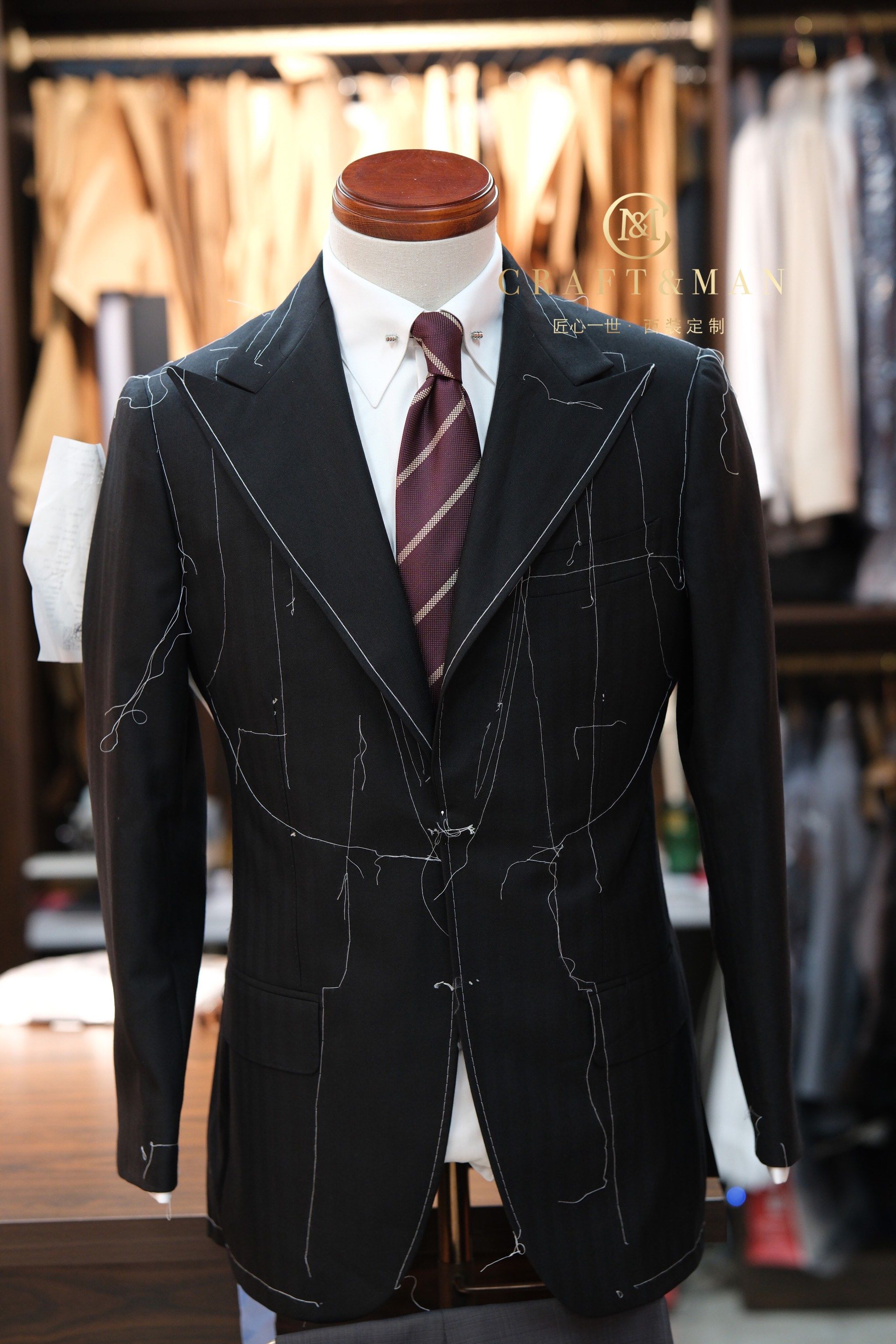 ✨手工定制西装半成品,独特魅力抢先看!￼