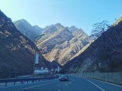 -乡土特色.冷锅鱼.牦牛肉汤锅