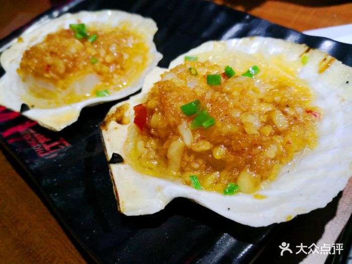 红盔甲(天钥桥路店)-蒜蓉烤扇贝-菜-蒜蓉烤扇贝图片-上海美食-大众点