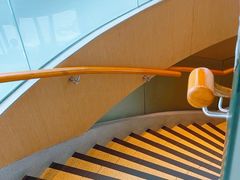 -麦当劳(展览路店)