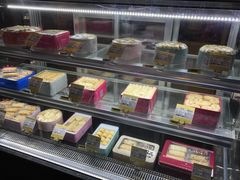 面包甜点陈列柜-家琳甜品(江南东店)