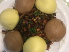 粗粮鸭松包-东四民芳餐厅(世茂工三店)