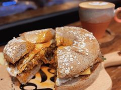 -Catch Bagel(芳草地店)