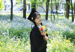 -红馆妆造(中央大街店)