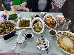 -范饭椰林川湘味海鲜·椰子鸡(三亚湾椰梦长廊店)