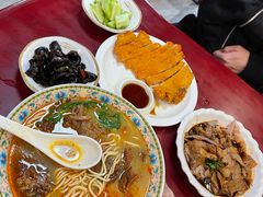 -金杨拉面王小吃面馆·牛三宝面·红烧牛肉粉