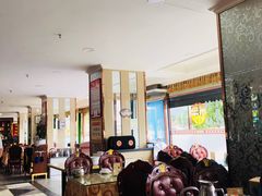 大堂-添福来墨鱼饺子 · 海鲜东北菜(大连星海·黄浦路店)