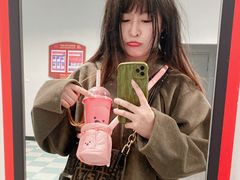 -喜茶(迪士尼小镇·平行宇宙店)