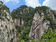 -罗田薄刀峰风景区