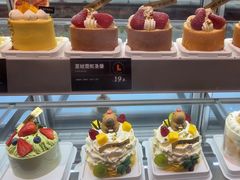 -罗森尼娜(德思勤店)