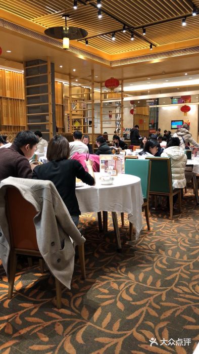 稻香酒家·34年老字号·港式粤菜(汉街店)大堂图片