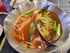 -由衷贵州酸汤牛肉火锅(新桥店)