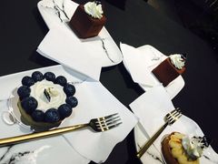 -UNI UNI(环亚凯瑟琳店)