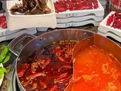 -来龍儿鲜切牛肉自助老火锅