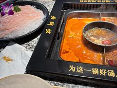 -老牌坊云南鱼豆花火锅(哈西万达店)