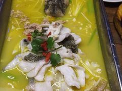 鱼羊鲜-新白鹿餐厅(西湖银泰店)