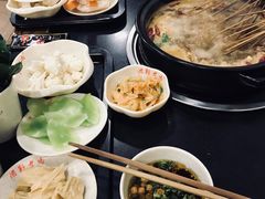 -灌县老妈砂锅串串香