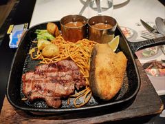 -半秋山西餐厅(襄阳万达店)