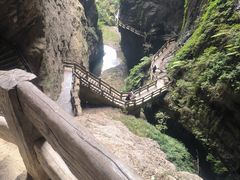 -龙水峡地缝景区